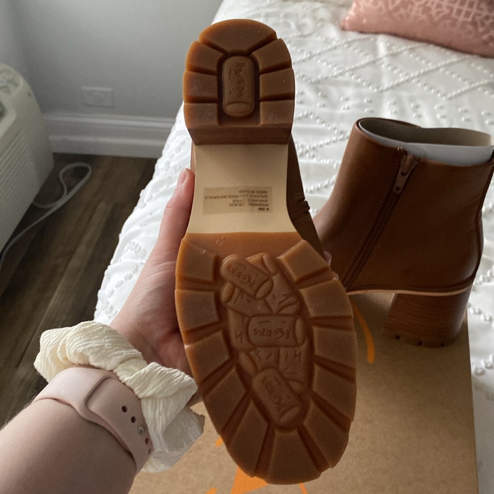 Korks - Chandler Heeled Booties - Picture 4 of 4